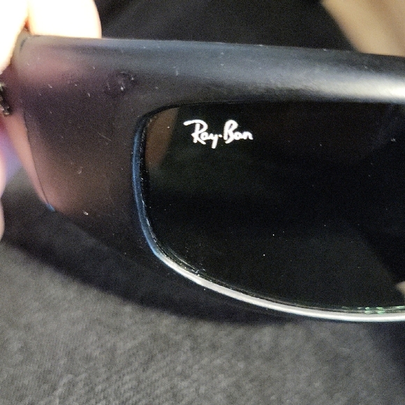 Ray-Ban Classic Black Sunglasses - Picture 4 of 6